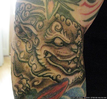 http://www.steve-a.co.uklog/2008/07/foo-dog-elbow-tattoo/